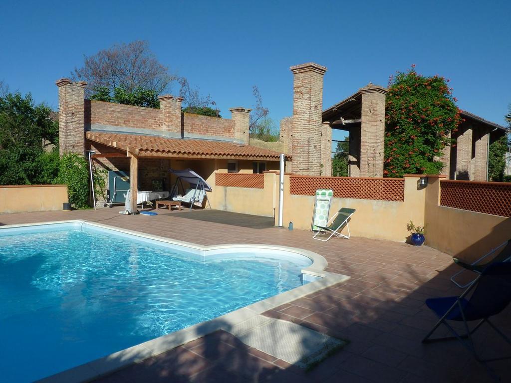 Le Soubiran Bed & Breakfast Berat Exterior photo